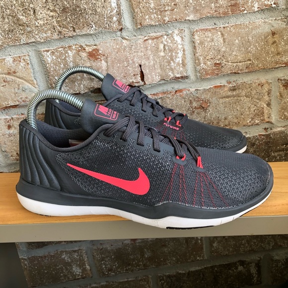 Nike Shoes - Womens Nike Flex Supreme Tr5